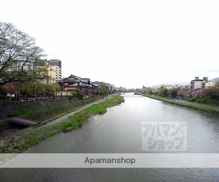 QUINT五条烏丸602の周辺