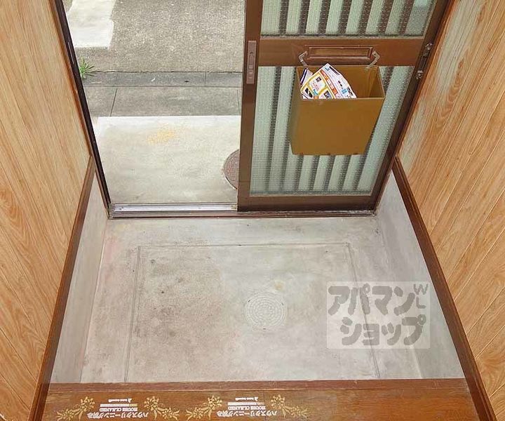 京都府京都市東山区小松町(一戸建)の賃貸物件戸建ての玄関