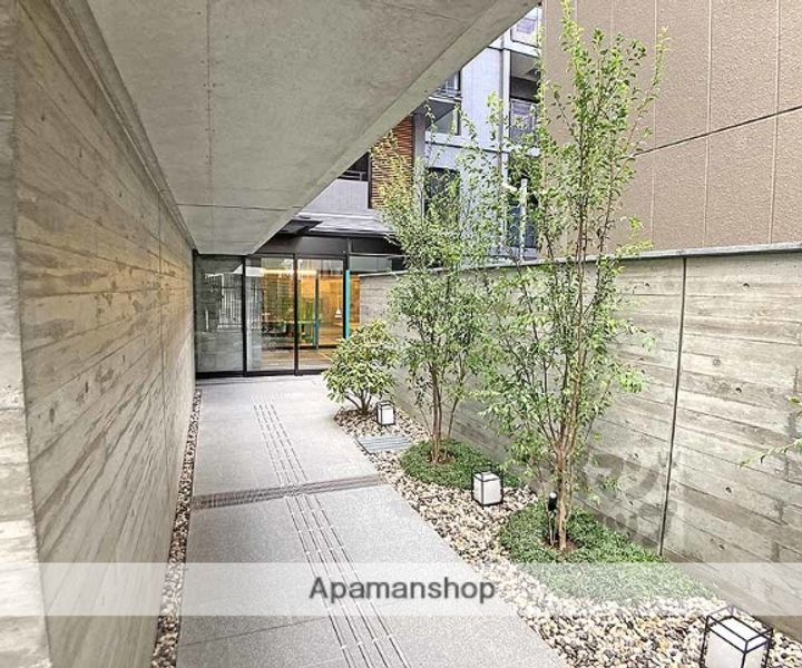 レ・ジェイド京都東洞院801の外観