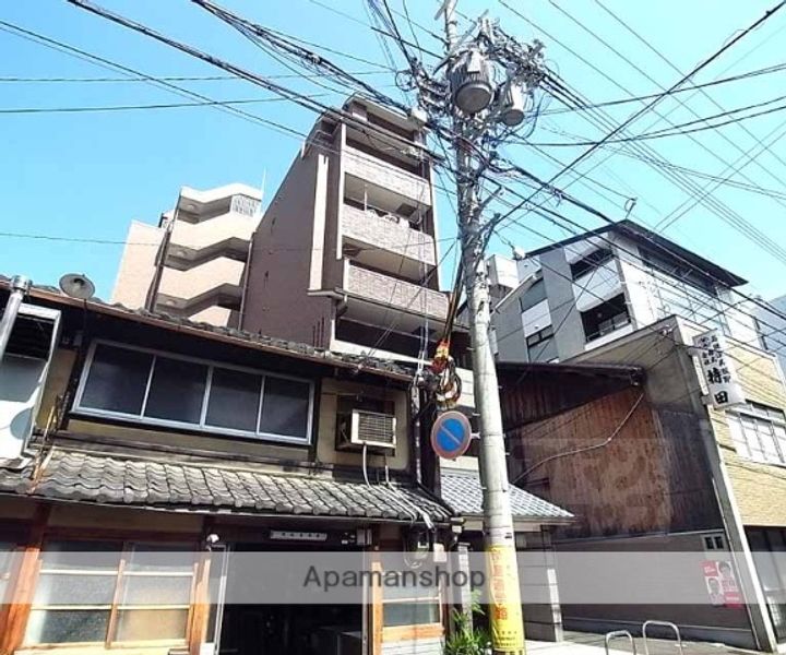 ベラジオ烏丸東101の外観