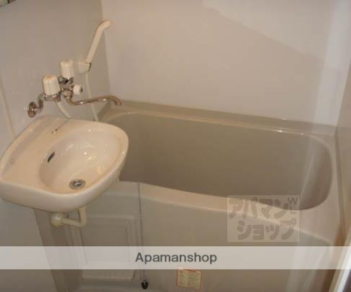 CITY SPIRE烏丸御池502の風呂