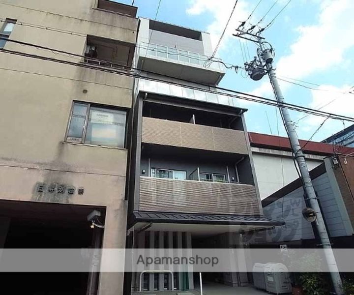 エベンエゼル三条305の外観