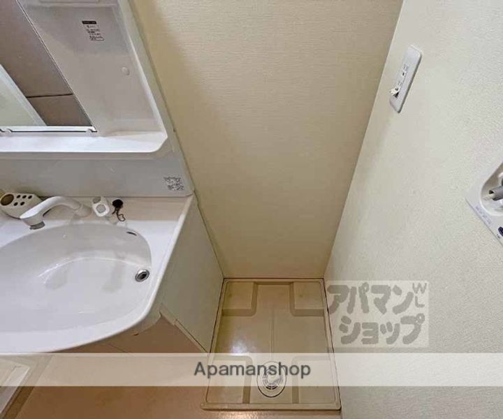 エベンエゼル三条305の内装