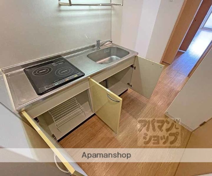 エベンエゼル三条305の内装