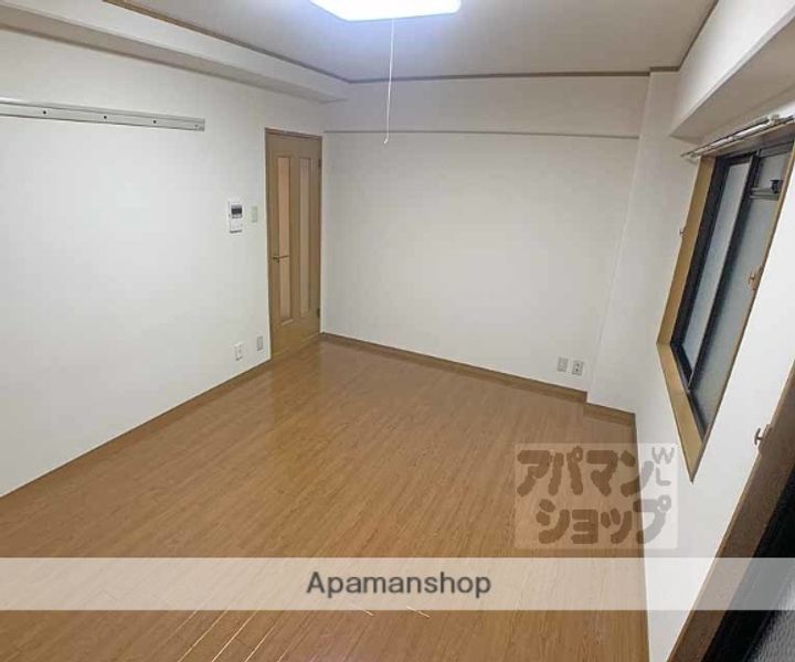 ΑPRIZEVI202の内装