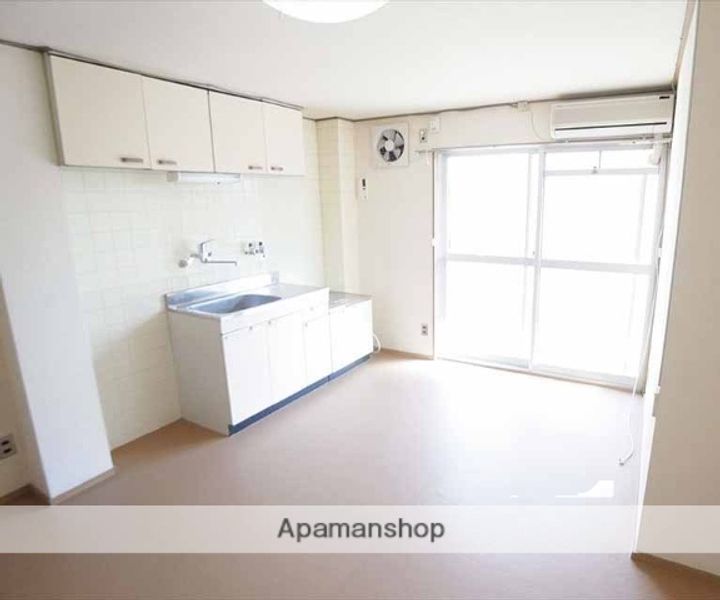 山田マンション新館202の内装