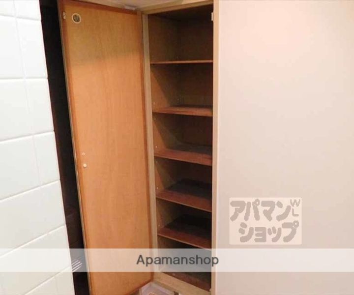 京都府京都市北区上賀茂葵之森町の賃貸マンションの内装