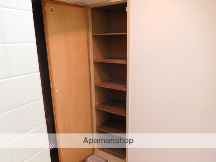 京都府京都市北区上賀茂葵之森町の賃貸マンションの内装