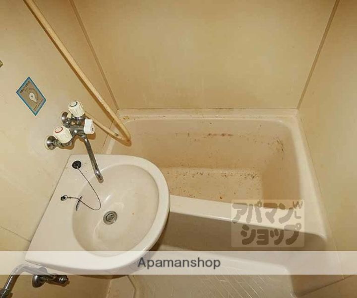 DーCOURT新町303の内装