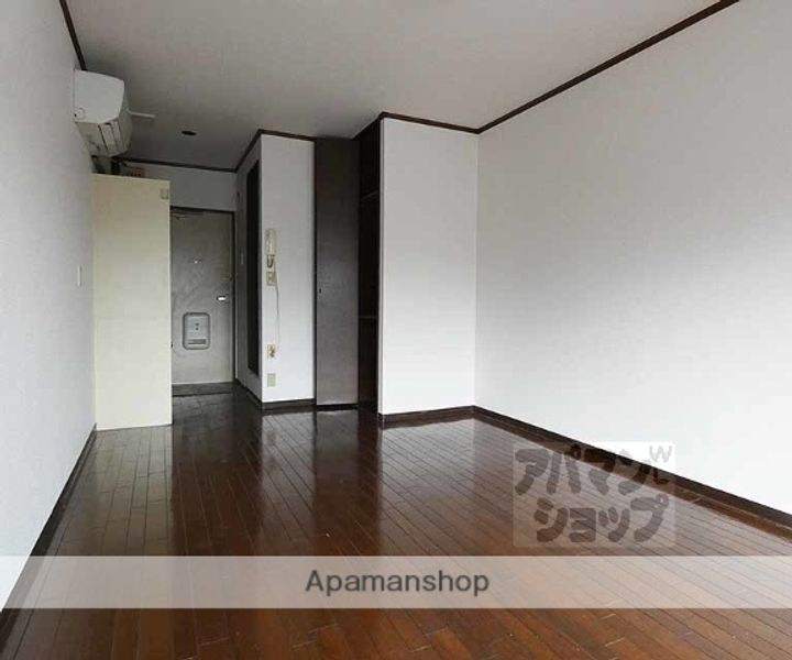 DーCOURT新町303の内装