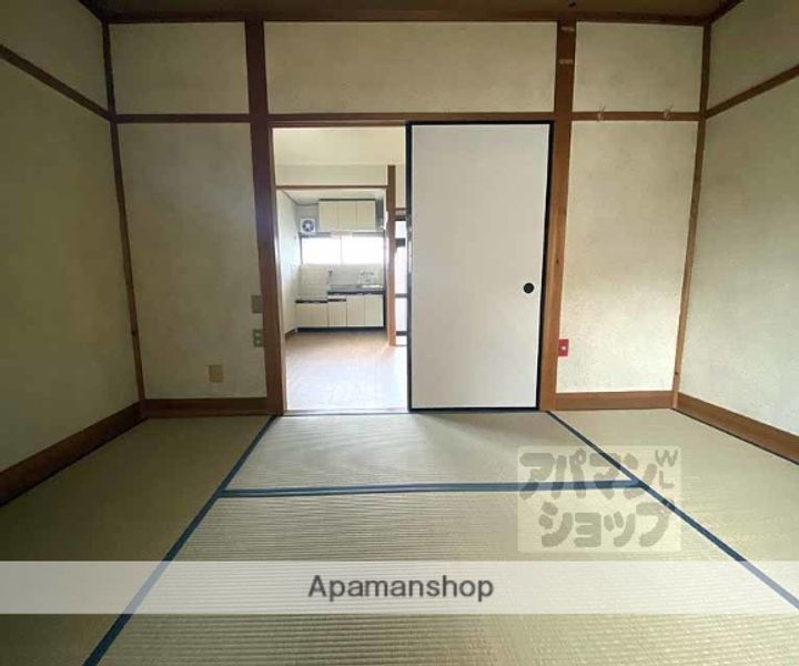 ハイツ光陽203の居間