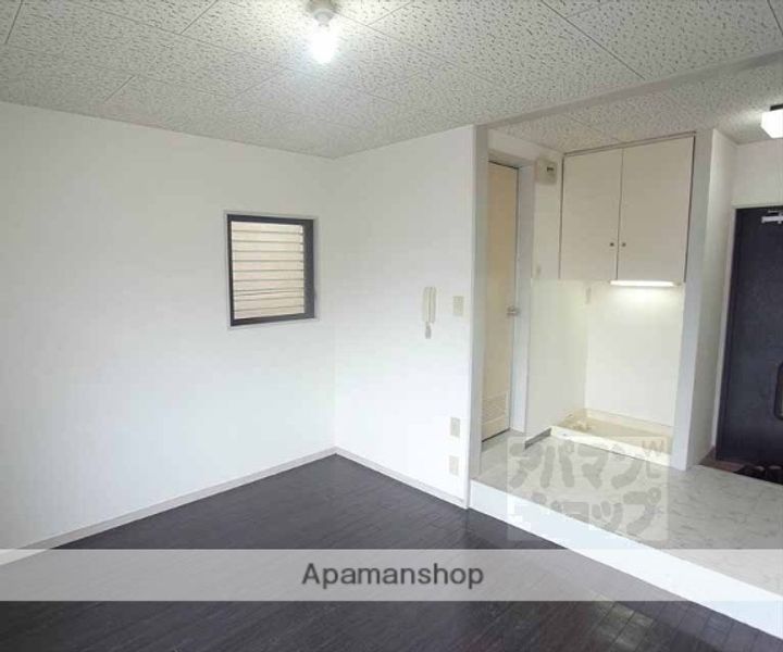 京都府京都市北区紫野上柏野町の賃貸マンションの内装