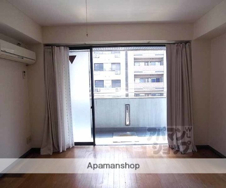 ビバ丸太町201の内装