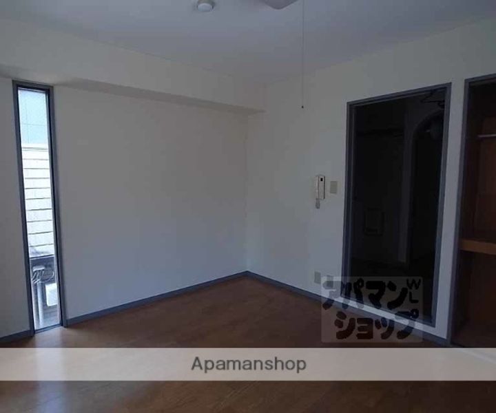 ビバ丸太町201の居間