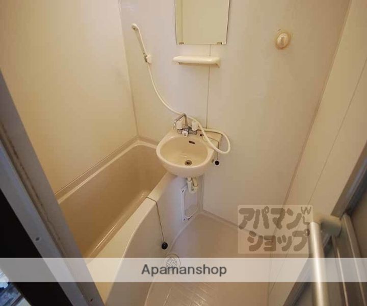 メゾンワイズ203の風呂