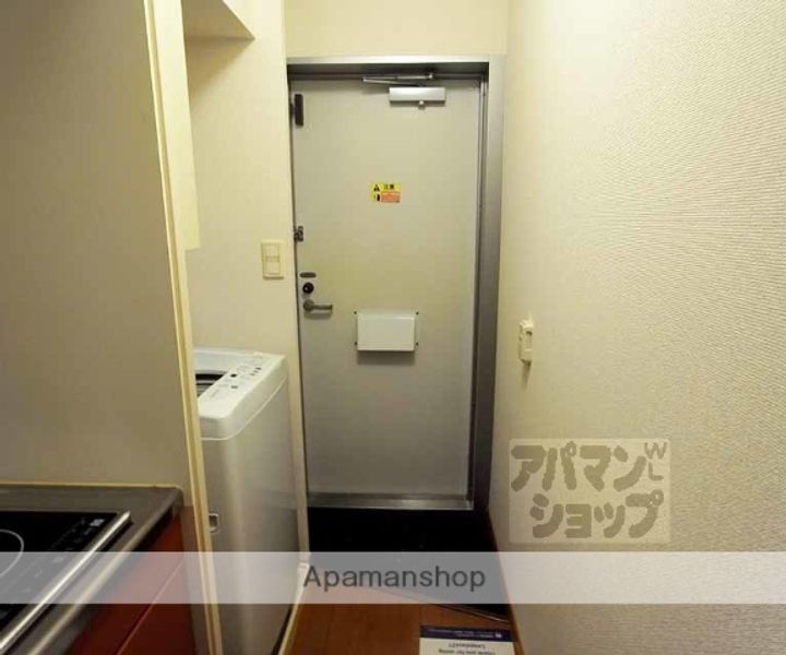 レオパレス常盤205の玄関