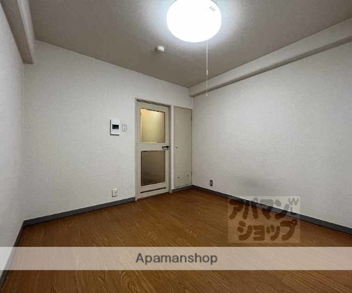 DETOMー1四条大宮312の居間