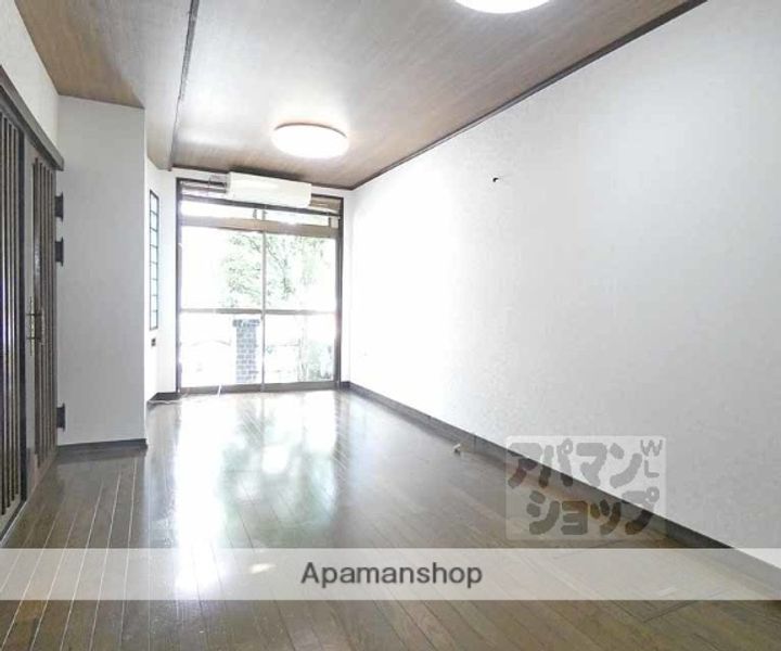 京都府京都市左京区田中古川町(一戸建)の賃貸物件戸建ての居間