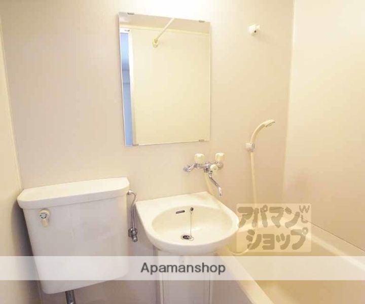 グランディール伏見104の内装