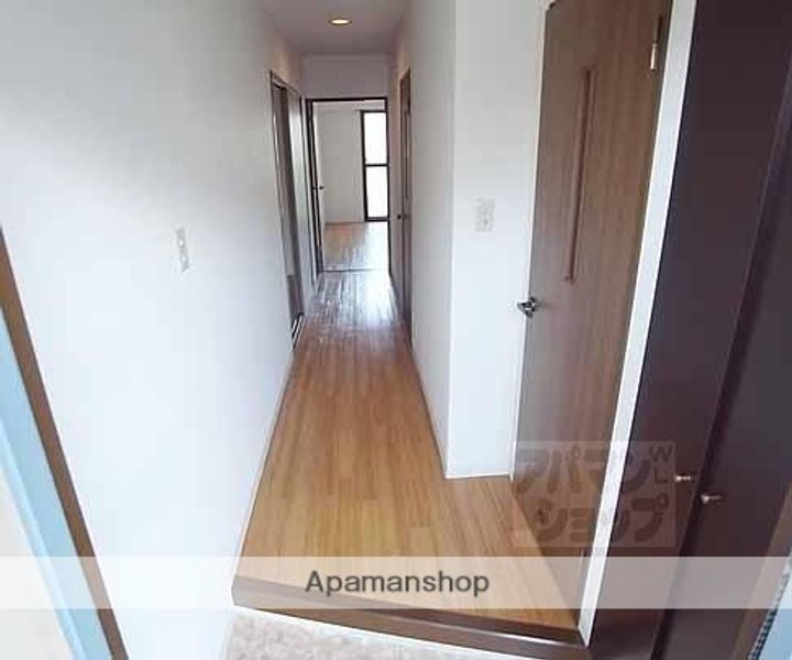 マンションFDK403の玄関