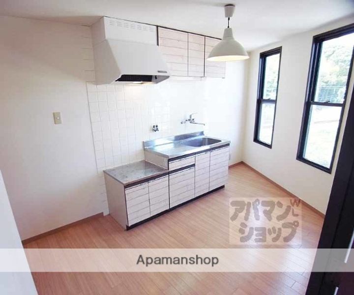 シャトレカルマン301のキッチン