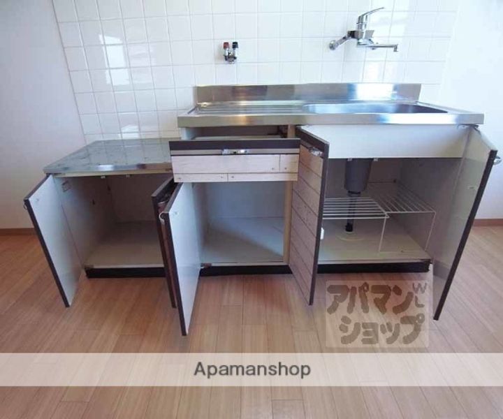 シャトレカルマン301のキッチン