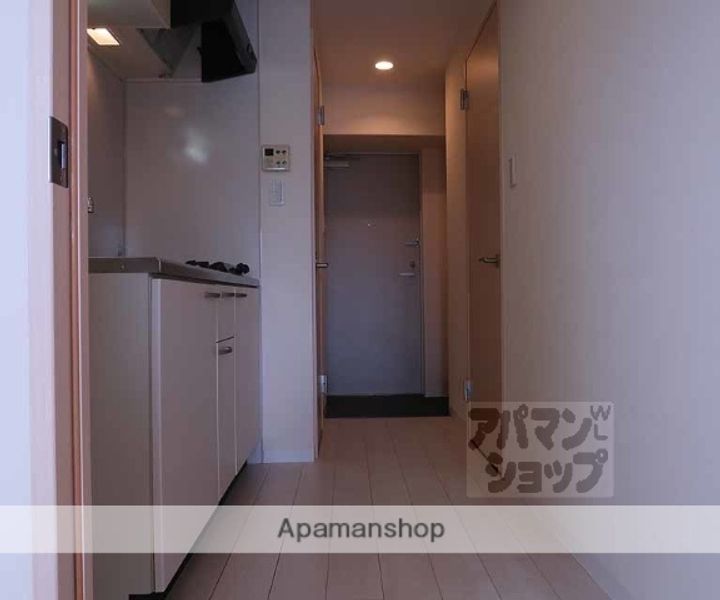 京都府京都市下京区朱雀北ノ口町の賃貸マンションの内装