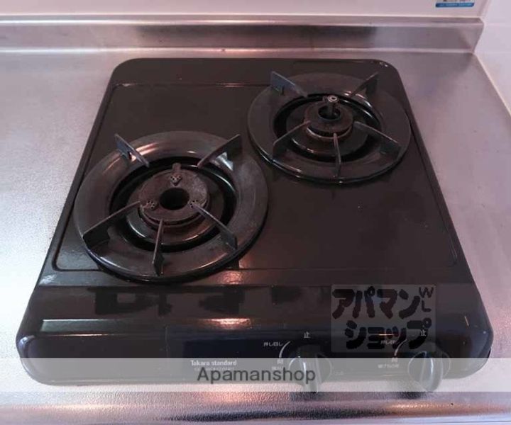 京都府京都市下京区朱雀北ノ口町の賃貸マンションの内装