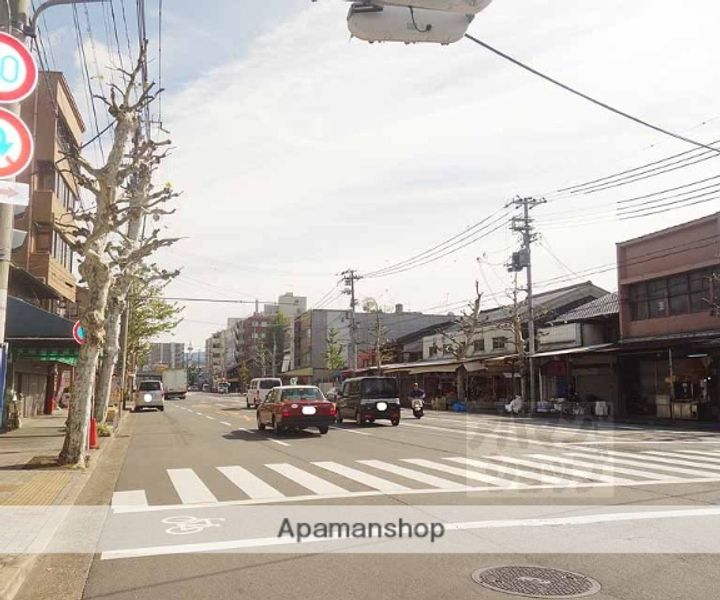 京都府京都市下京区朱雀北ノ口町の賃貸マンションの周辺