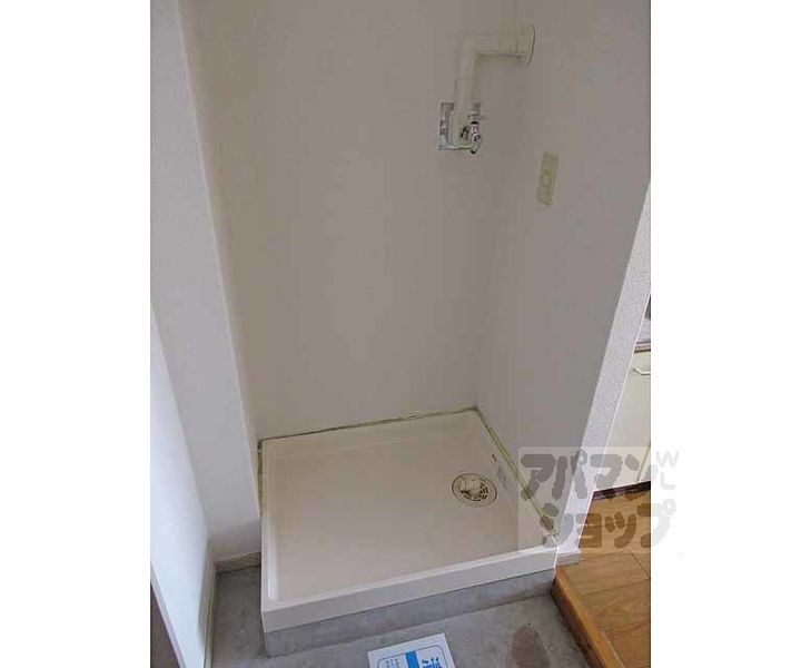 バンベール伏見 (旧)マンション敏の内装