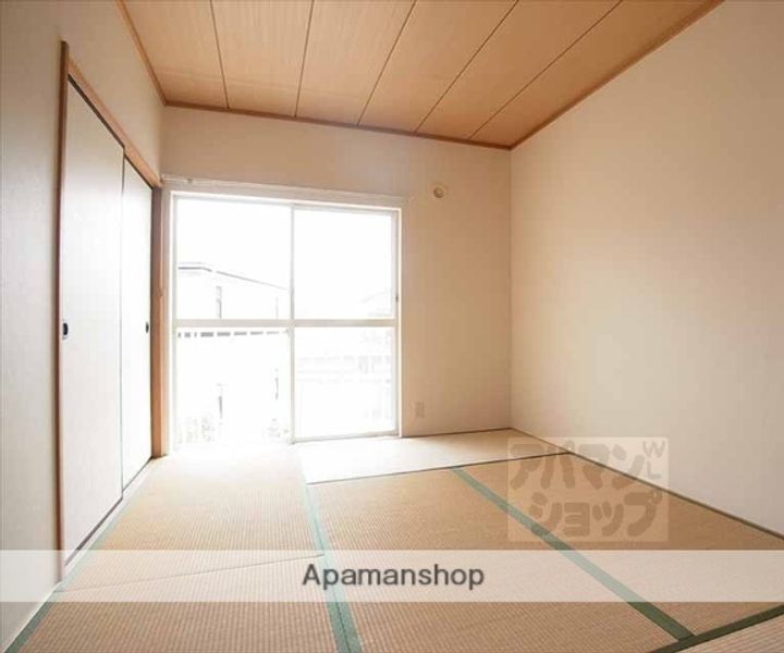 エクセレントさわらぎ203の居間