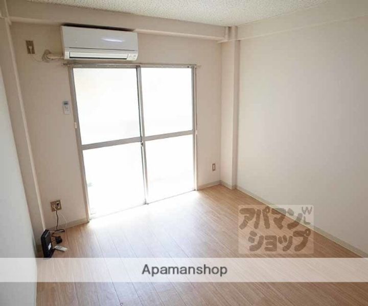 リバーサイド西村202の内装