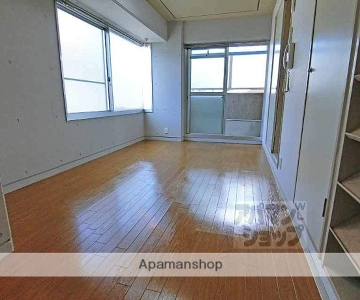 K・WARP303の居間