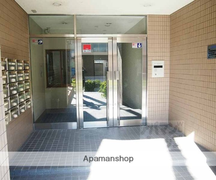 フォレスト七条の外観