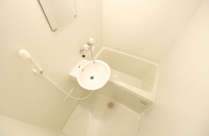 レオパレス琵琶湖106の風呂