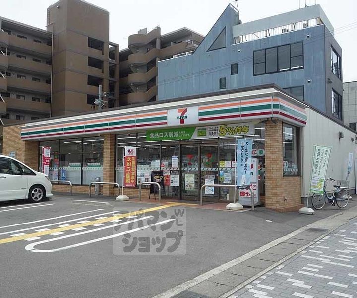 レオネクストファーストクラス203の周辺