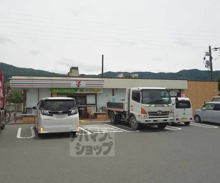 レオネクストファーストクラス203の周辺