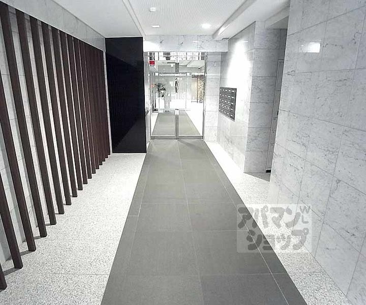 リーガル京都烏丸東403の外観