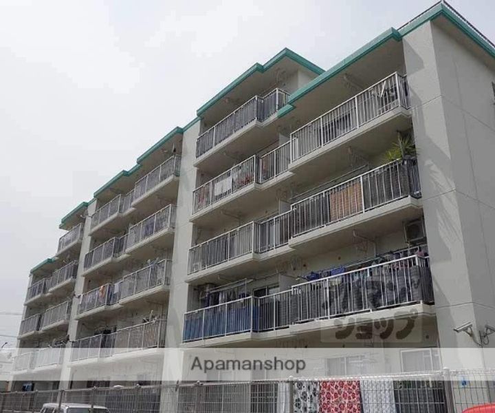 エメラルドマンション十条大宮の外観