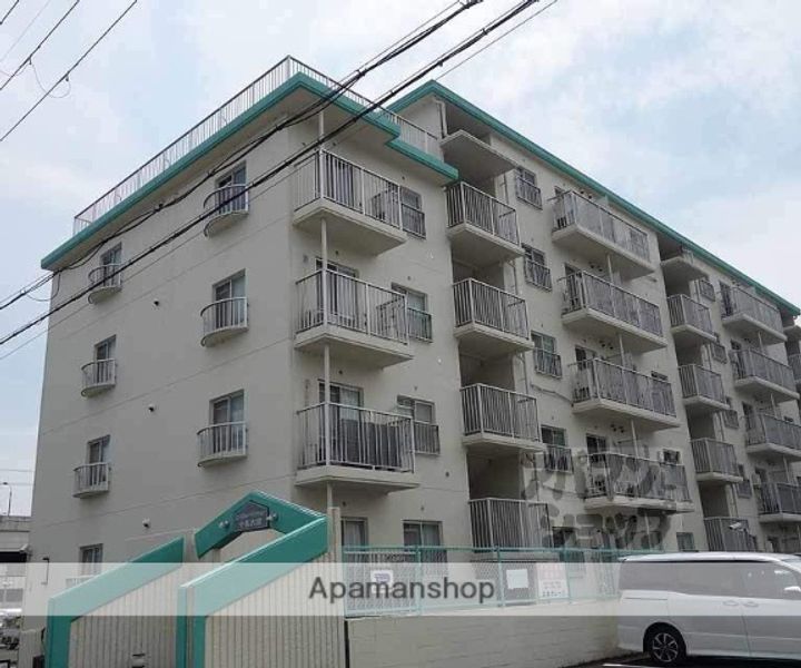 エメラルドマンション十条大宮の外観