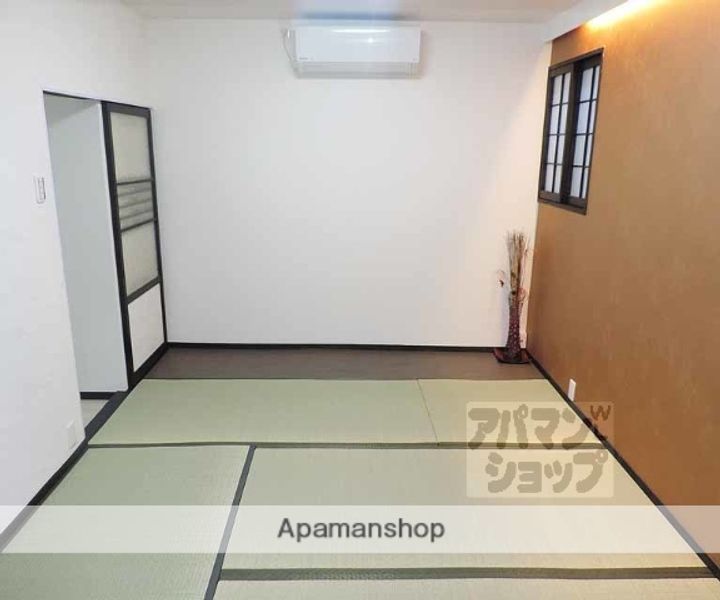 京都府京都市中京区西ノ京池ノ内町(一戸建)の賃貸物件戸建ての居間