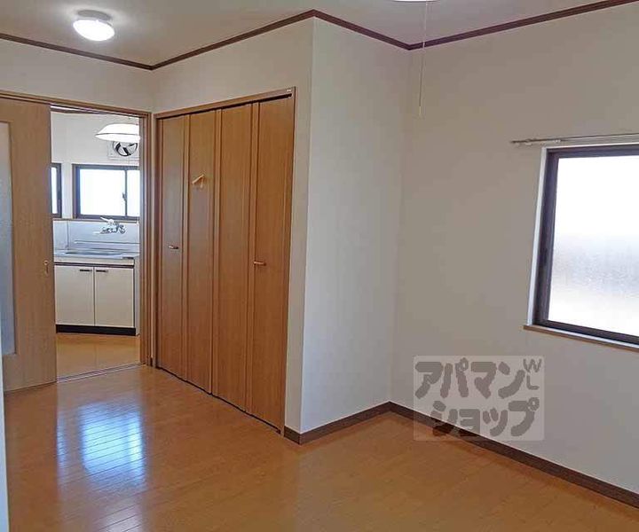 長谷川ハイツ201の居間