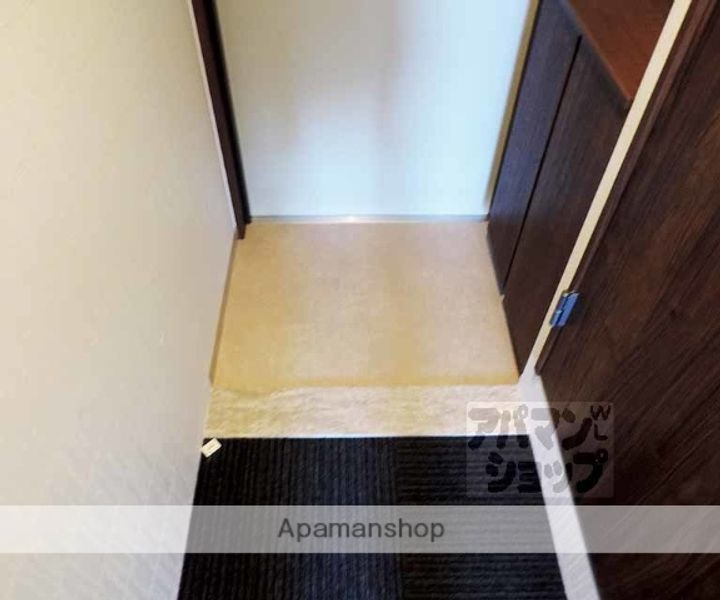 グランドーリア大宮松原3Cの玄関