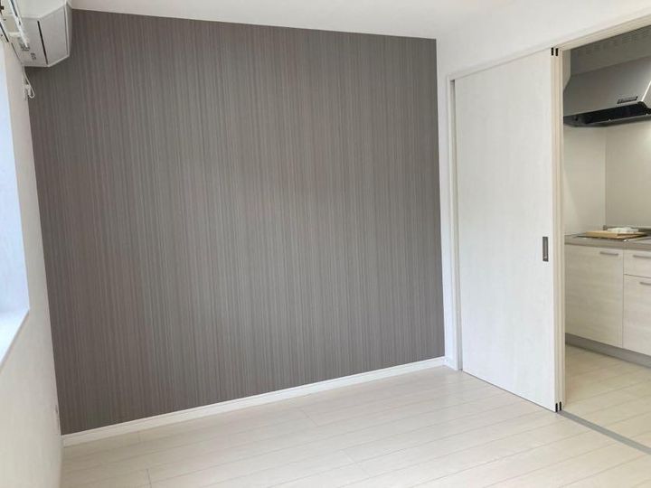 SJS浜大津102号室の居間