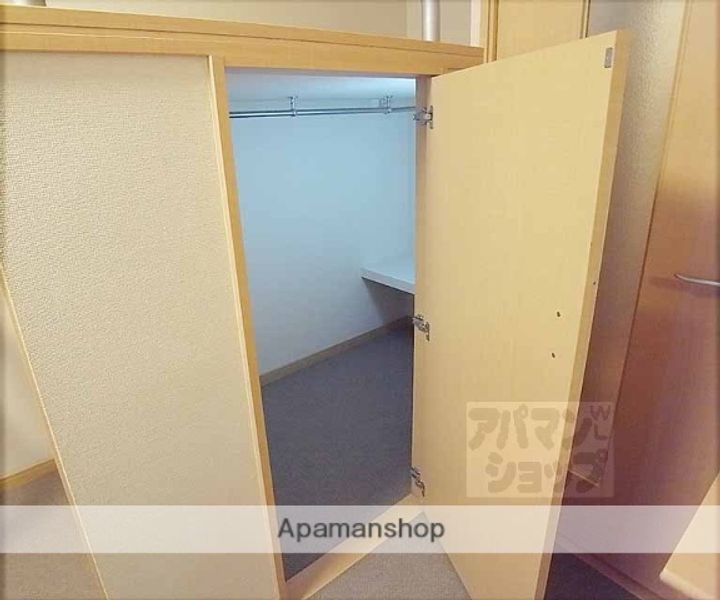 レオパレスインパクトI205の内装