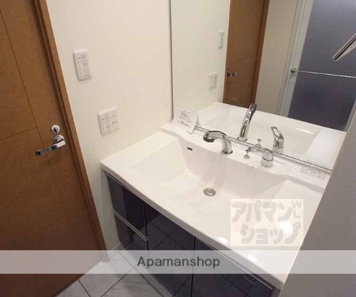 リーガル京都四条烏丸203の内装