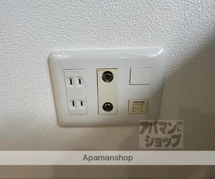 レジデンシャル四条蟷螂山702の内装