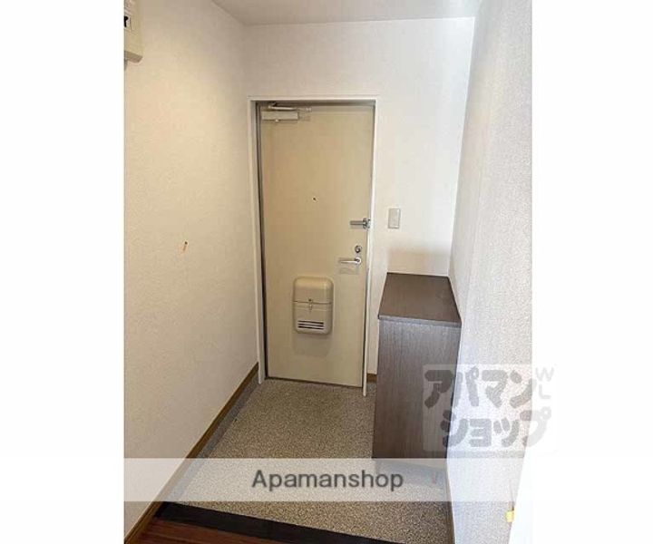 サラデグラシア101の玄関