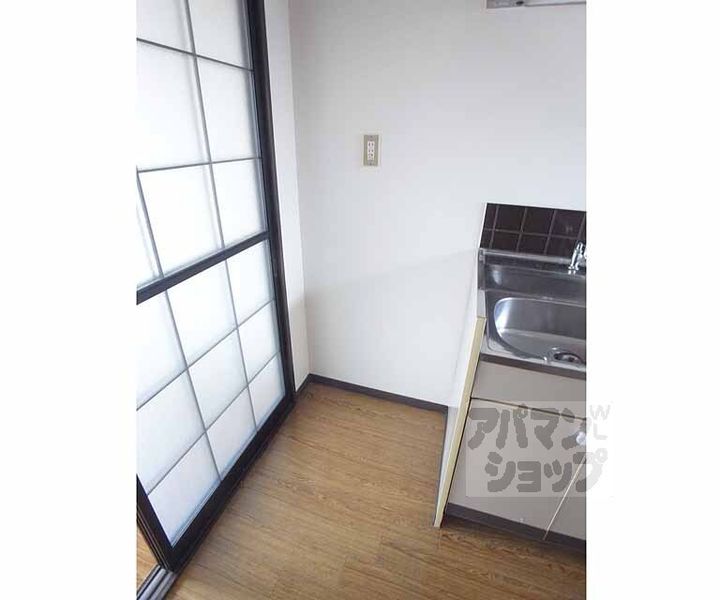 ドミール厨子奥 B棟202の内装