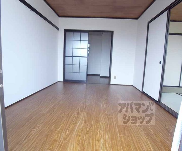 ドミール厨子奥 B棟202の内装